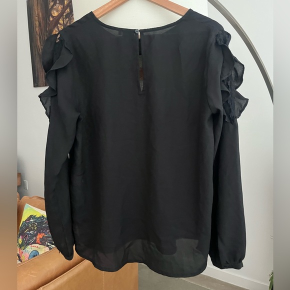 ICHI Ruffle Shoulder Blouse - Picture 6 of 7